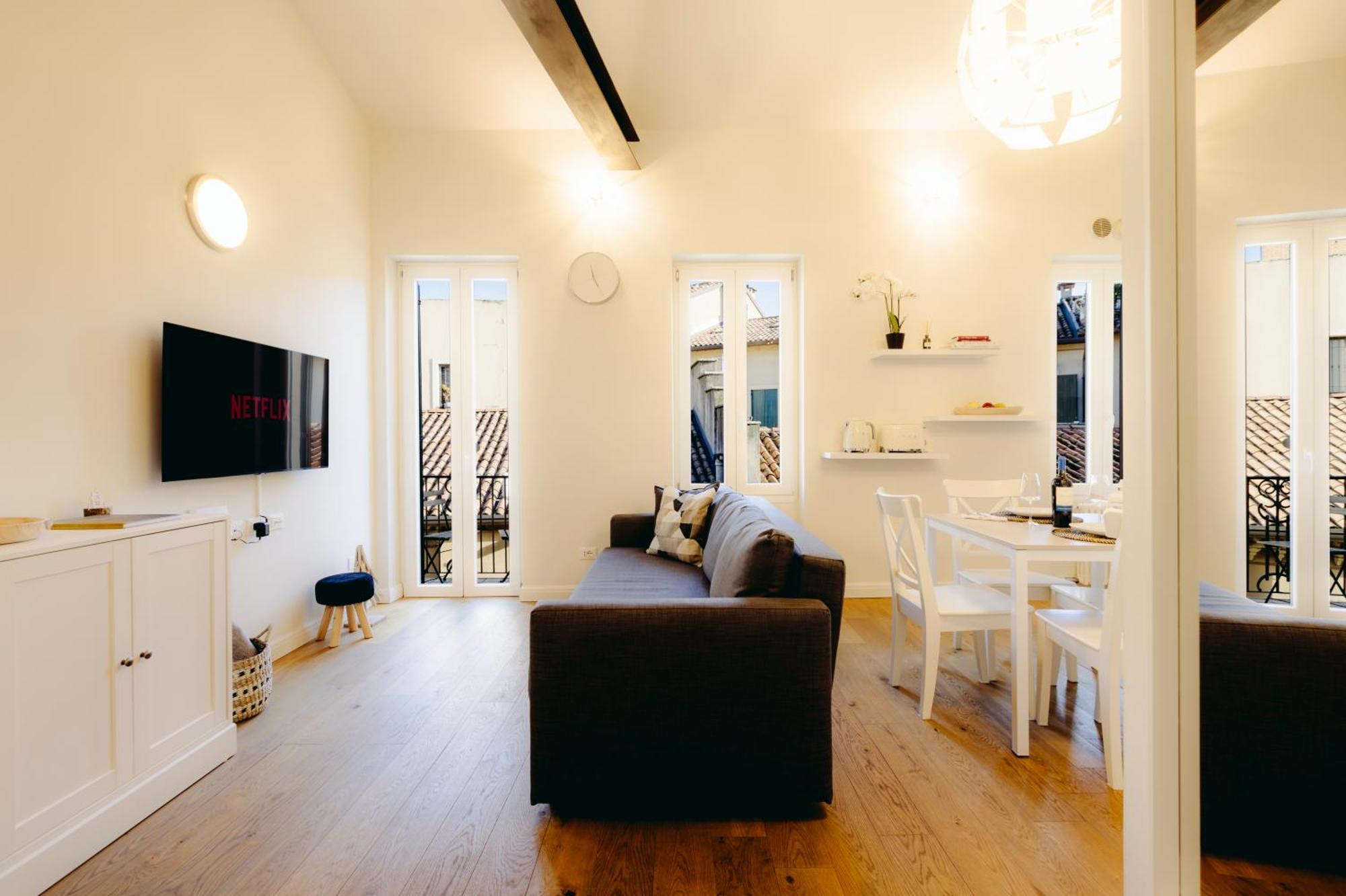 Eap Suites, Verona Ngoại thất bức ảnh