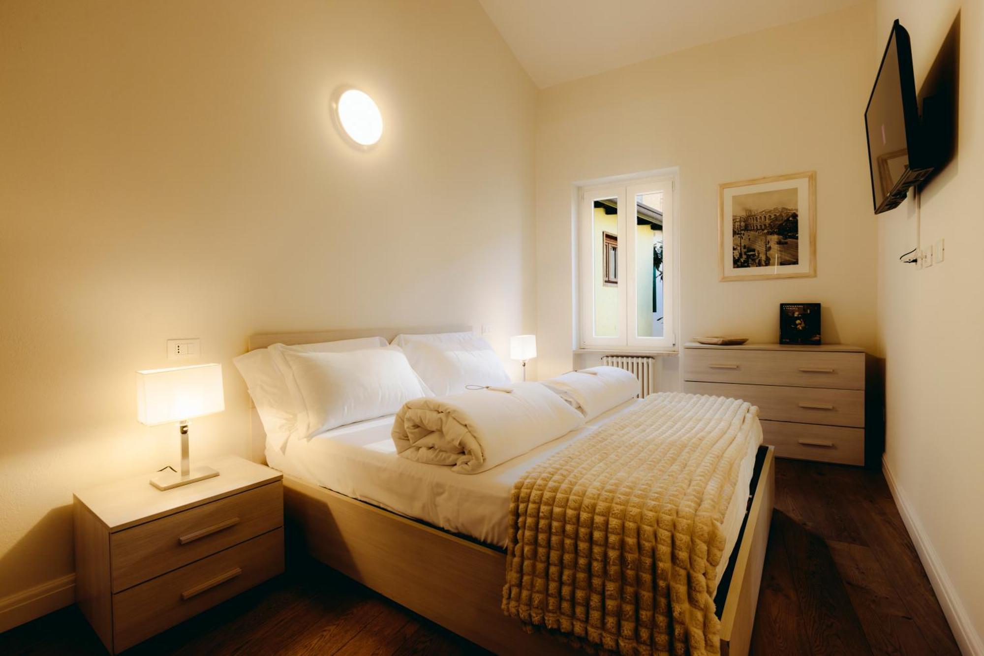 Eap Suites, Verona Ngoại thất bức ảnh